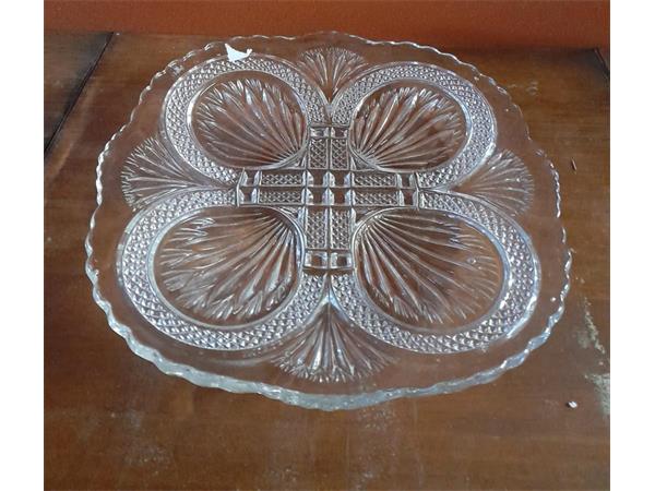 ~/upload/Lots/51465/AdditionalPhotos/bu3pyt4f7jbii/Lot 001 Glass Bowl Set (1)_t600x450.jpg